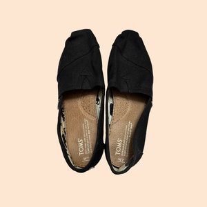 Women’s Classic Toms Alpargata Black Canvas Slip Ons Size 7